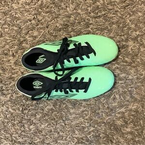 Umbro Kids Mint Green Soccer Cleats